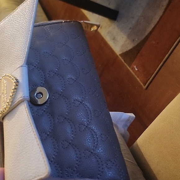 Elegant Cream and Tan Betsey Johnson Wallet - Picture 5 of 6